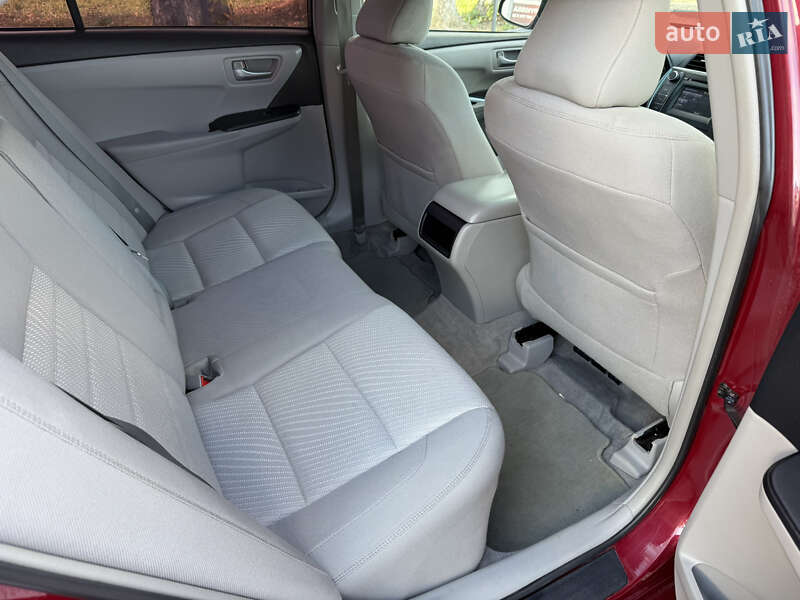 Седан Toyota Camry 2017 в Стрию