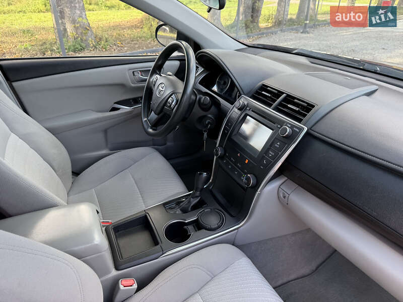 Седан Toyota Camry 2017 в Стрию