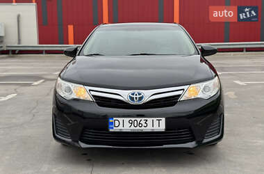 Седан Toyota Camry 2013 в 