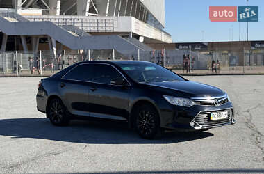 Седан Toyota Camry 2015 в  фото 14 Седан Toyota Camry 2015 в