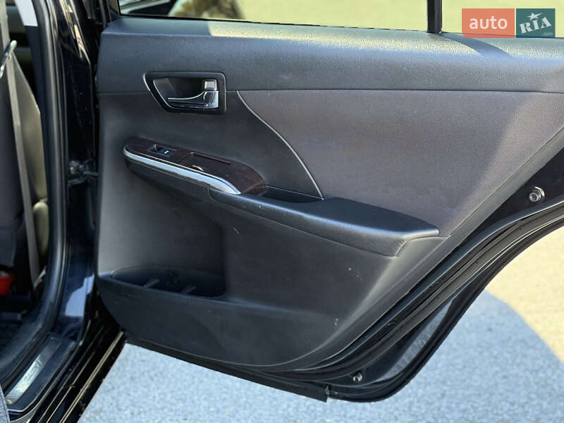 Седан Toyota Camry 2015 в Львове фото 23 Седан Toyota Camry 2015 в Львове