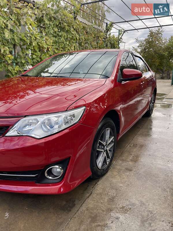 Седан Toyota Camry 2012 в Килии фото 10 Седан Toyota Camry 2012 в Килии