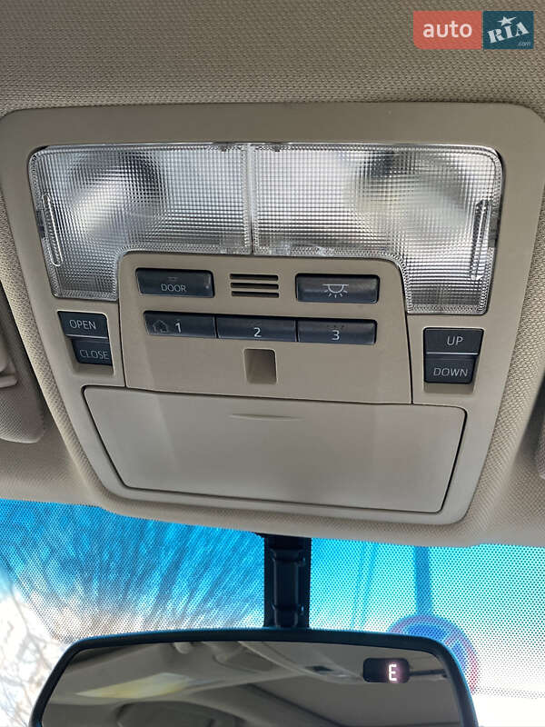 Седан Toyota Camry 2014 в Киеве