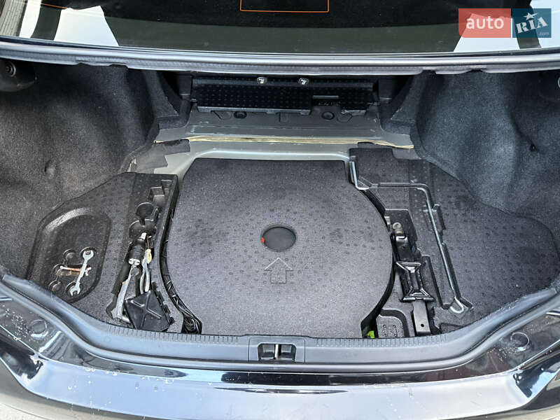 Седан Toyota Camry 2015 в Львове фото 52 Седан Toyota Camry 2015 в Львове