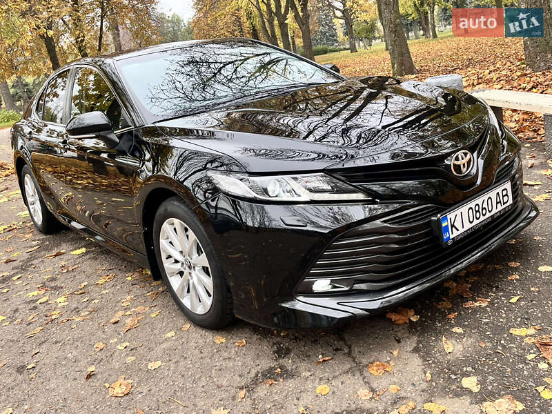Седан Toyota Camry 2018 в Киеве фото 6 Седан Toyota Camry 2018 в Киеве