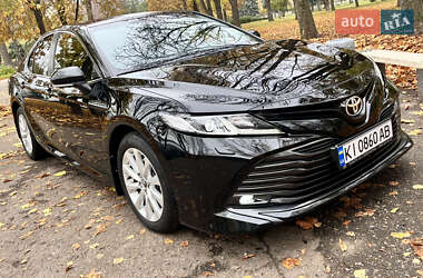 Седан Toyota Camry 2018 в 