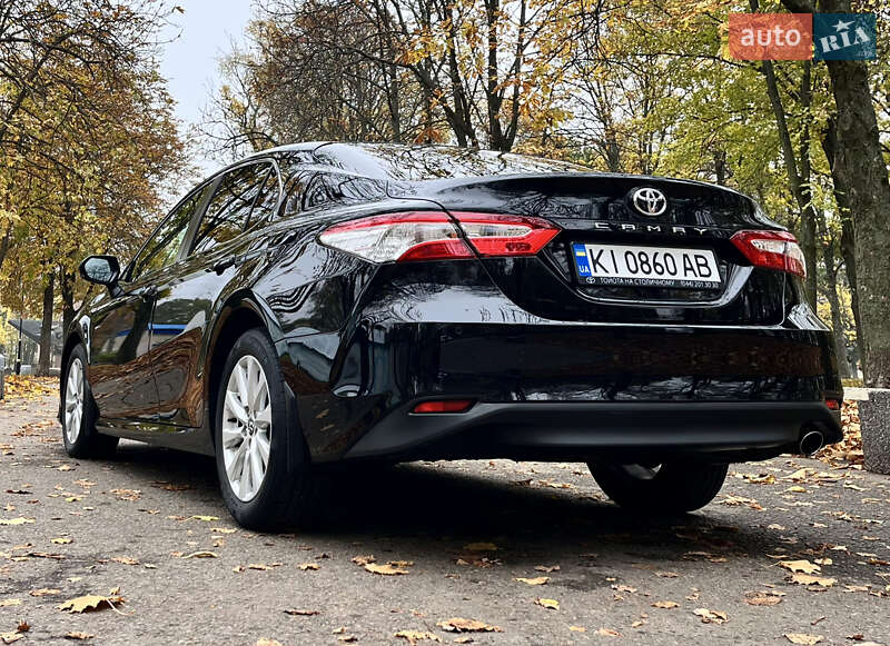 Седан Toyota Camry 2018 в Киеве фото 17 Седан Toyota Camry 2018 в Киеве