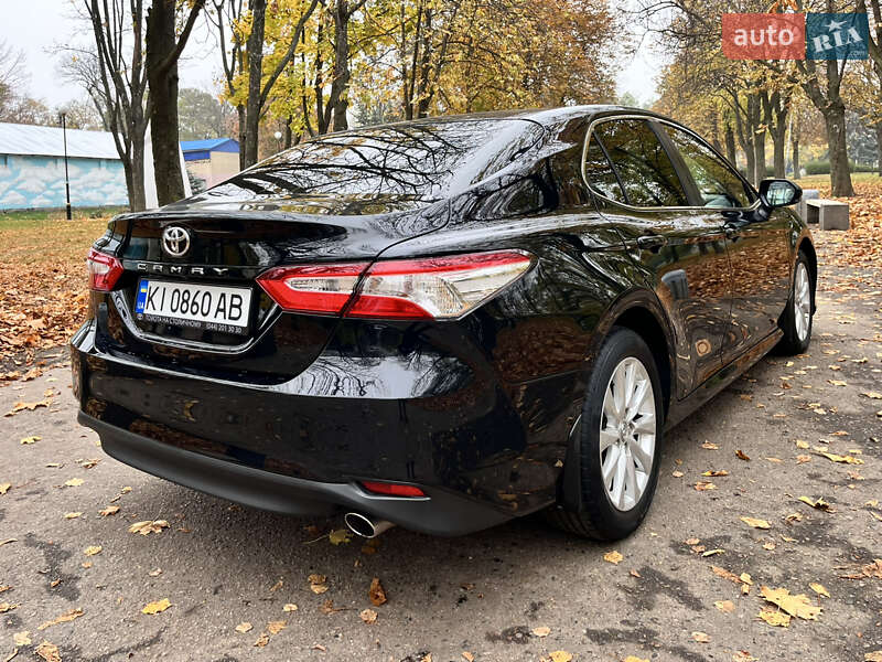Седан Toyota Camry 2018 в Киеве фото 21 Седан Toyota Camry 2018 в Киеве