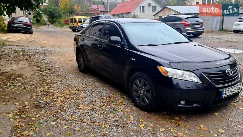 Седан Toyota Camry 2008 в Виннице