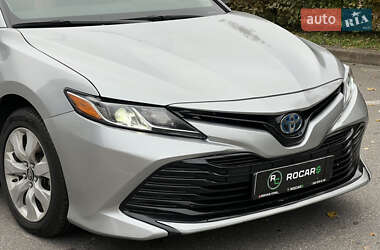 Седан Toyota Camry 2020 в  фото 27 Седан Toyota Camry 2020 в