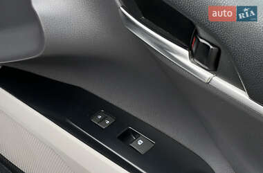 Седан Toyota Camry 2020 в  фото 47 Седан Toyota Camry 2020 в
