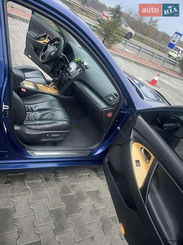 Седан Toyota Camry 2007 в Кагарлыке