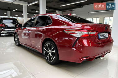 Седан Toyota Camry 2020 в 