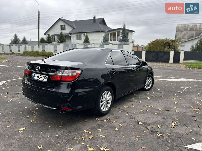 Седан Toyota Camry 2017 в Вінниці
