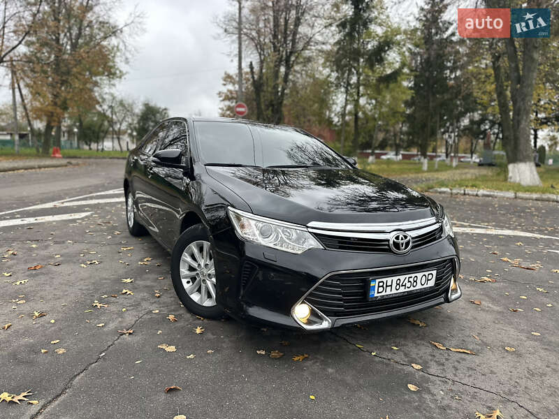 Седан Toyota Camry 2017 в Вінниці