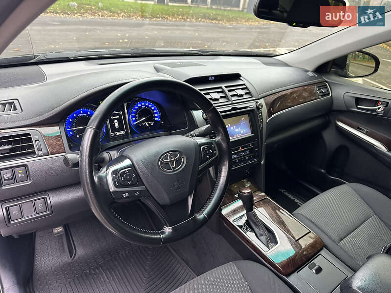 Седан Toyota Camry 2017 в Вінниці