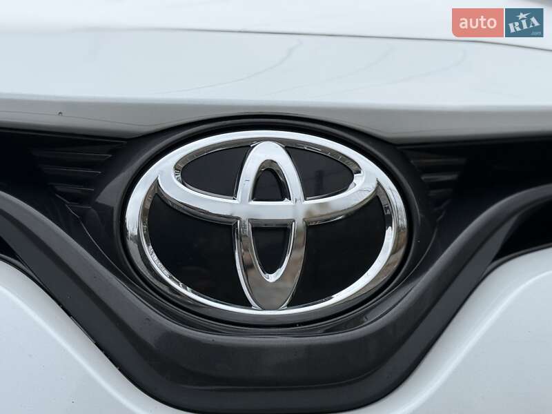 Седан Toyota Camry 2018 в Виннице фото 28 Седан Toyota Camry 2018 в Виннице