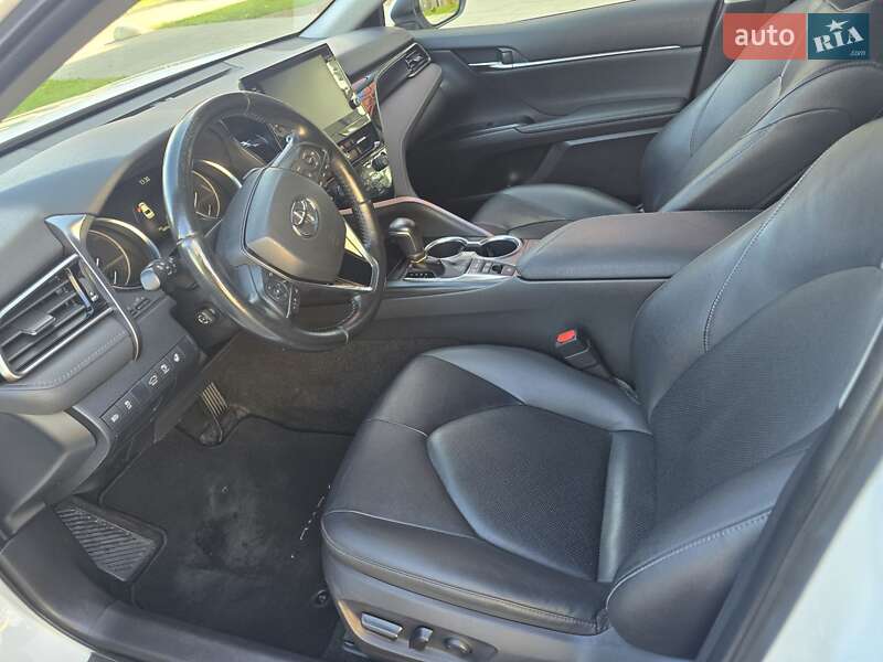 Седан Toyota Camry 2021 в Львове фото 13 Седан Toyota Camry 2021 в Львове