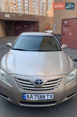 Седан Toyota Camry 2007 в Киеве