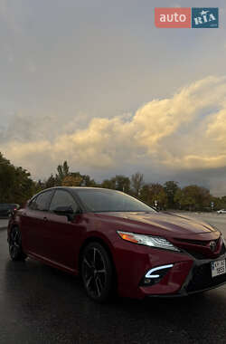Седан Toyota Camry 2017 в Запорожье