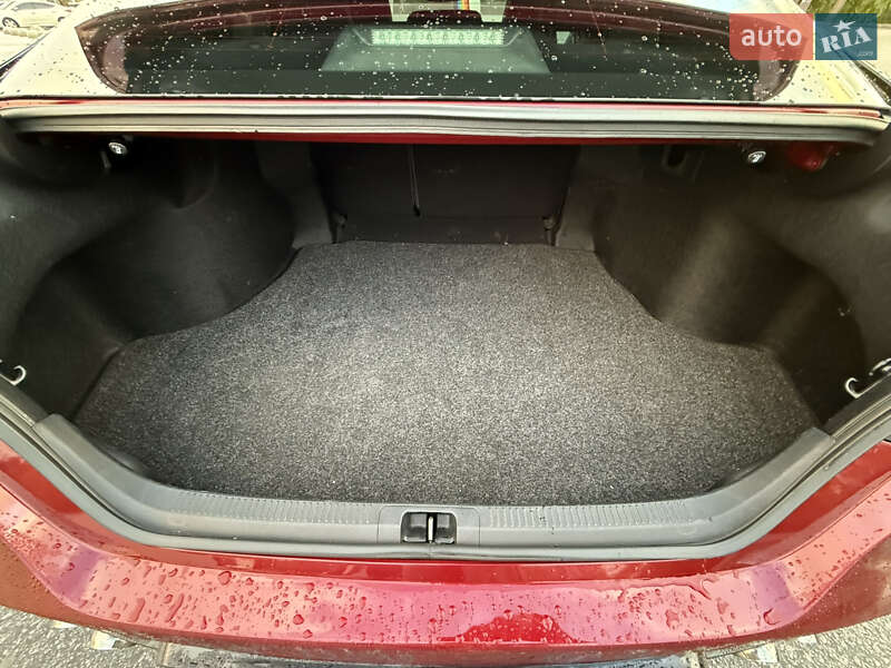 Седан Toyota Camry 2017 в Запорожье фото 14 Седан Toyota Camry 2017 в Запорожье