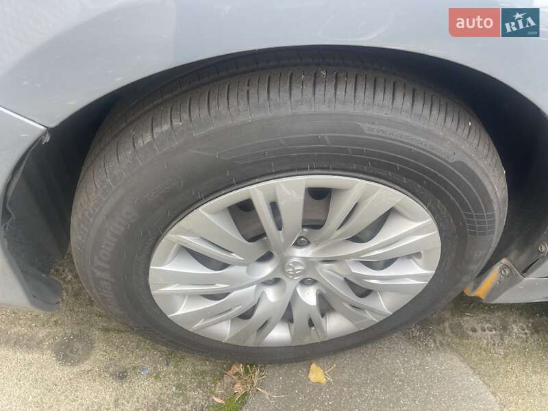 Седан Toyota Camry 2013 в Киеве