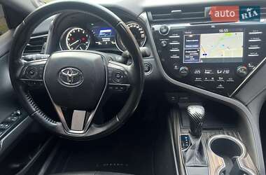 Седан Toyota Camry 2018 в 