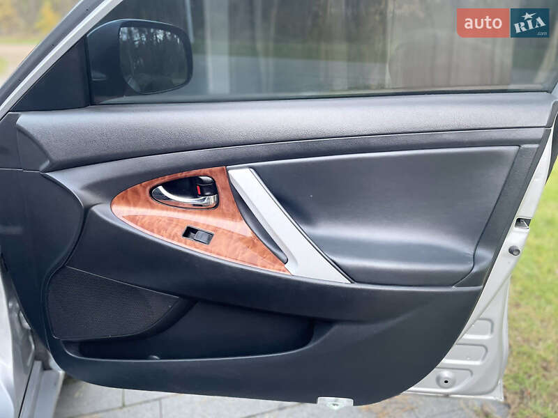 Седан Toyota Camry 2007 в Житомирі фото 11 Седан Toyota Camry 2007 в Житомирі