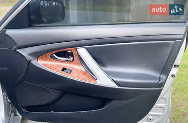 Седан Toyota Camry 2007 в  фото 11 Седан Toyota Camry 2007 в