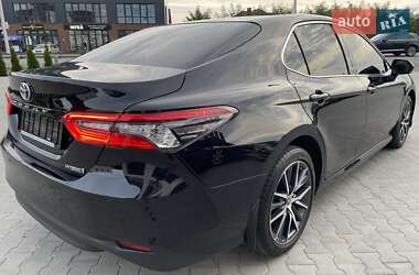 Седан Toyota Camry 2022 в 