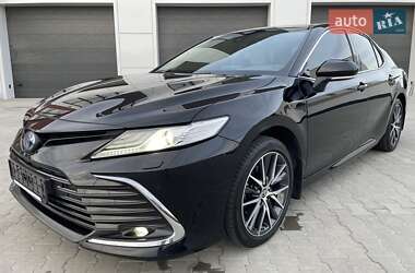 Седан Toyota Camry 2022 в 