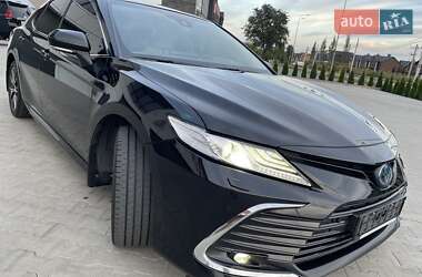 Седан Toyota Camry 2022 в 