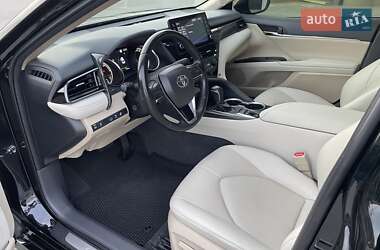 Седан Toyota Camry 2022 в 