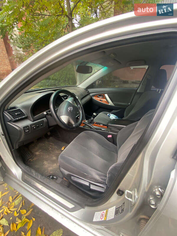 Седан Toyota Camry 2008 в Києві