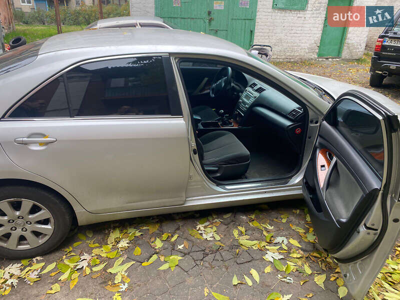 Седан Toyota Camry 2008 в Києві