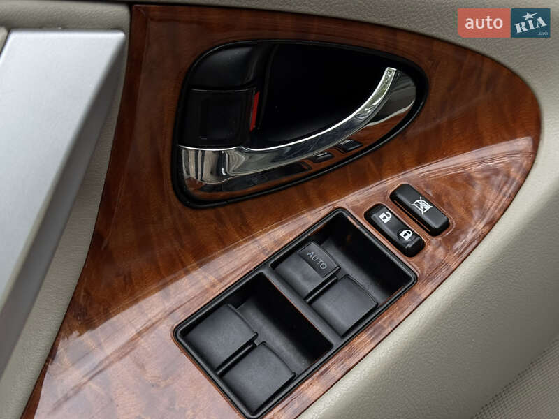 Седан Toyota Camry 2008 в Николаеве