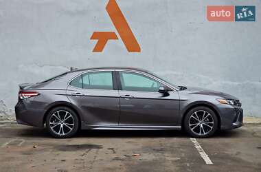 Седан Toyota Camry 2020 в 