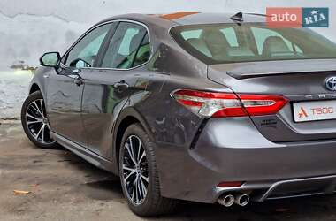 Седан Toyota Camry 2020 в 