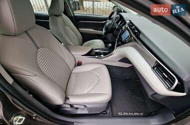 Седан Toyota Camry 2020 в 