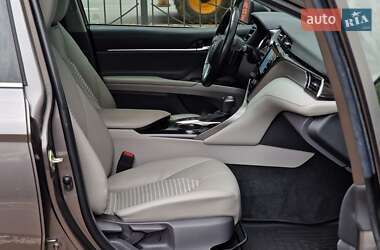 Седан Toyota Camry 2020 в 