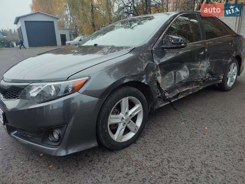 Седан Toyota Camry 2014 в Ровно фото 33 Седан Toyota Camry 2014 в Ровно