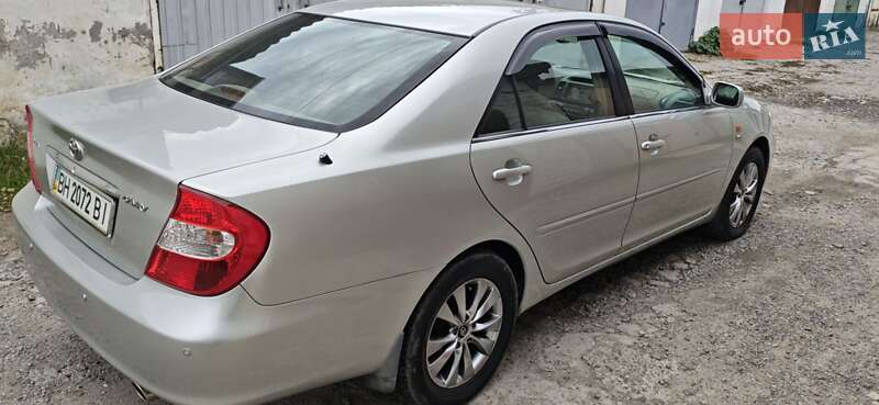 Седан Toyota Camry 2002 в Одессе