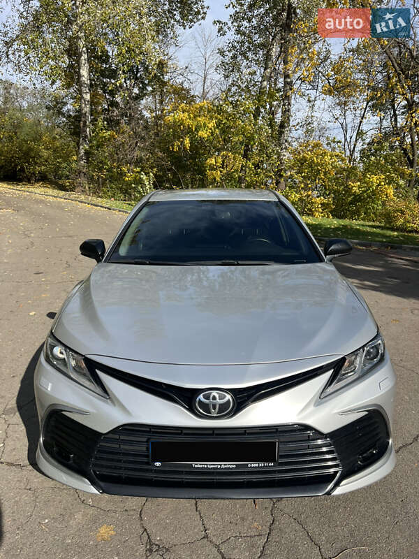 Седан Toyota Camry 2021 в Киеве фото 2 Седан Toyota Camry 2021 в Киеве