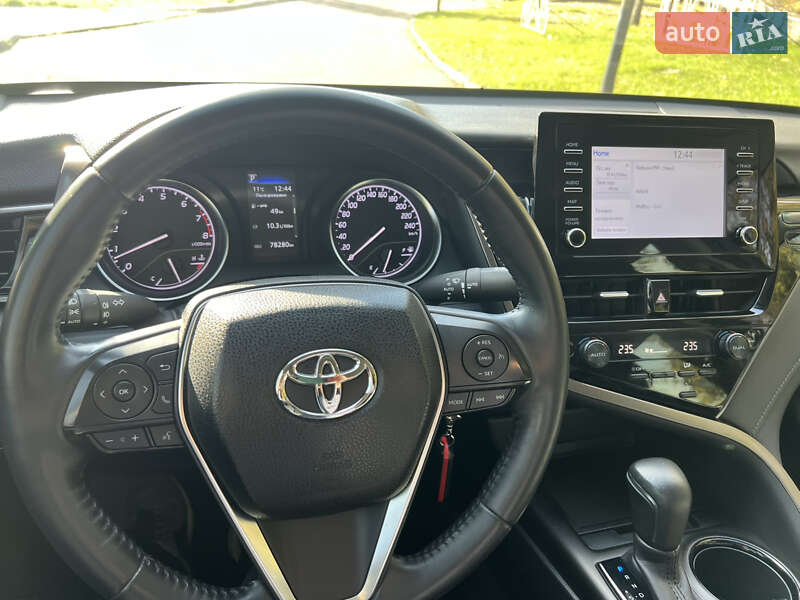 Седан Toyota Camry 2021 в Киеве фото 21 Седан Toyota Camry 2021 в Киеве