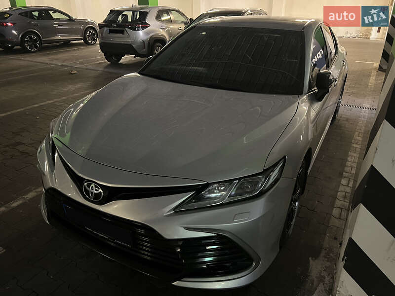 Седан Toyota Camry 2021 в Киеве фото 26 Седан Toyota Camry 2021 в Киеве