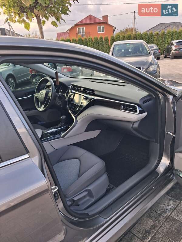 Седан Toyota Camry 2017 в Луцьку фото 2 Седан Toyota Camry 2017 в Луцьку
