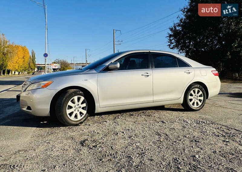 Седан Toyota Camry 2008 в Киеве