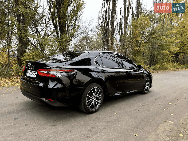 Седан Toyota Camry 2023 в Киеве фото 16 Седан Toyota Camry 2023 в Киеве