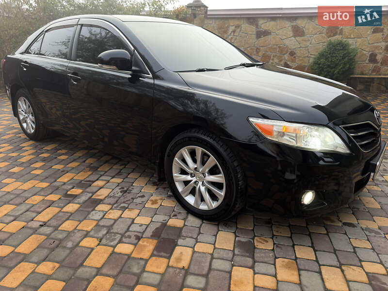 Седан Toyota Camry 2009 в Могилев-Подольске