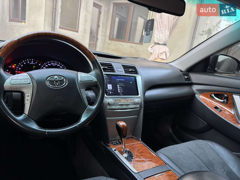 Седан Toyota Camry 2009 в Могилев-Подольске